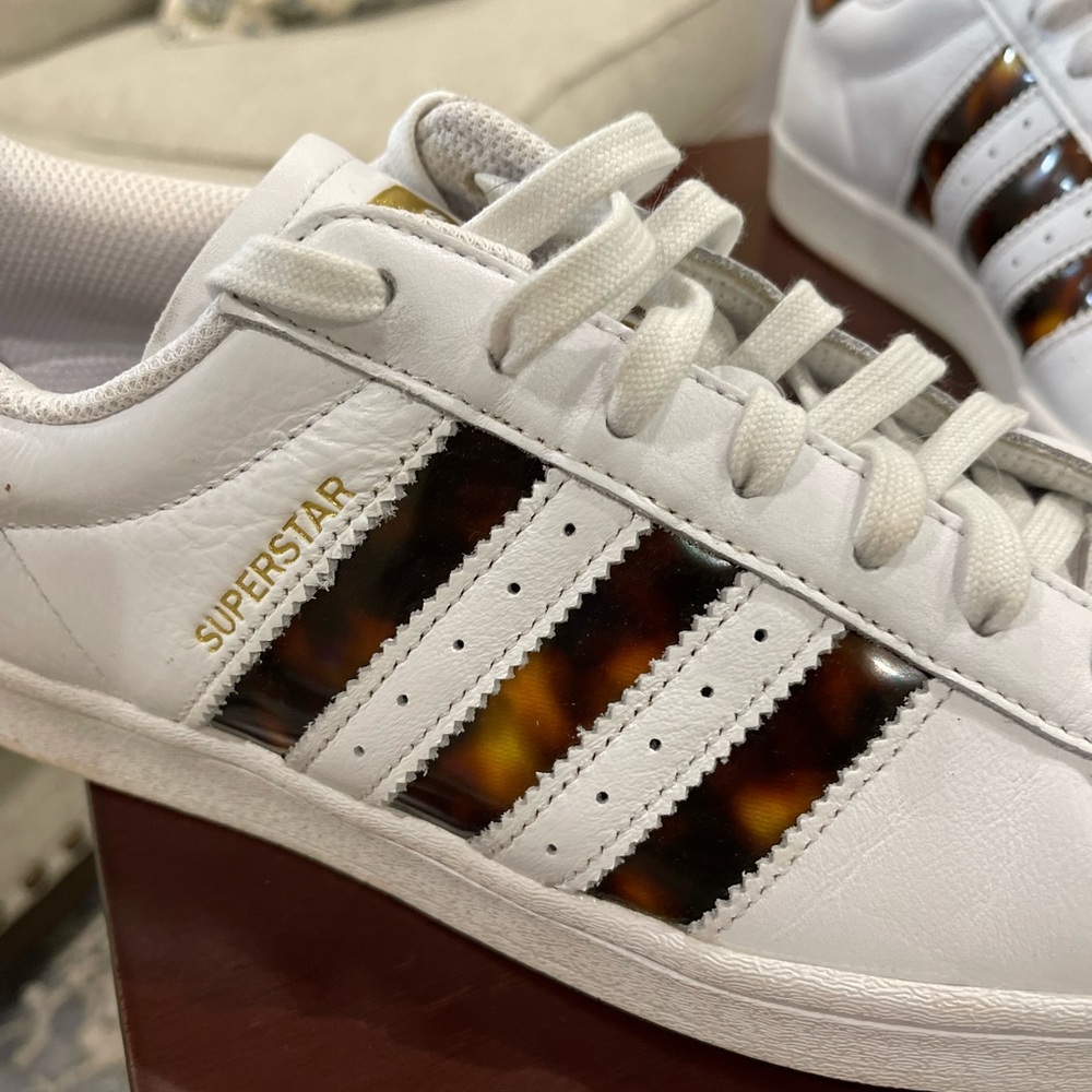 Adidas Superstar White with Tortoiseshell Accents - Picture 2 of 4